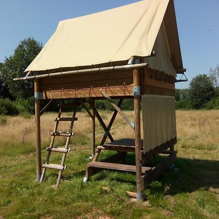 Отель Bivouac Le Fay Экстерьер фото