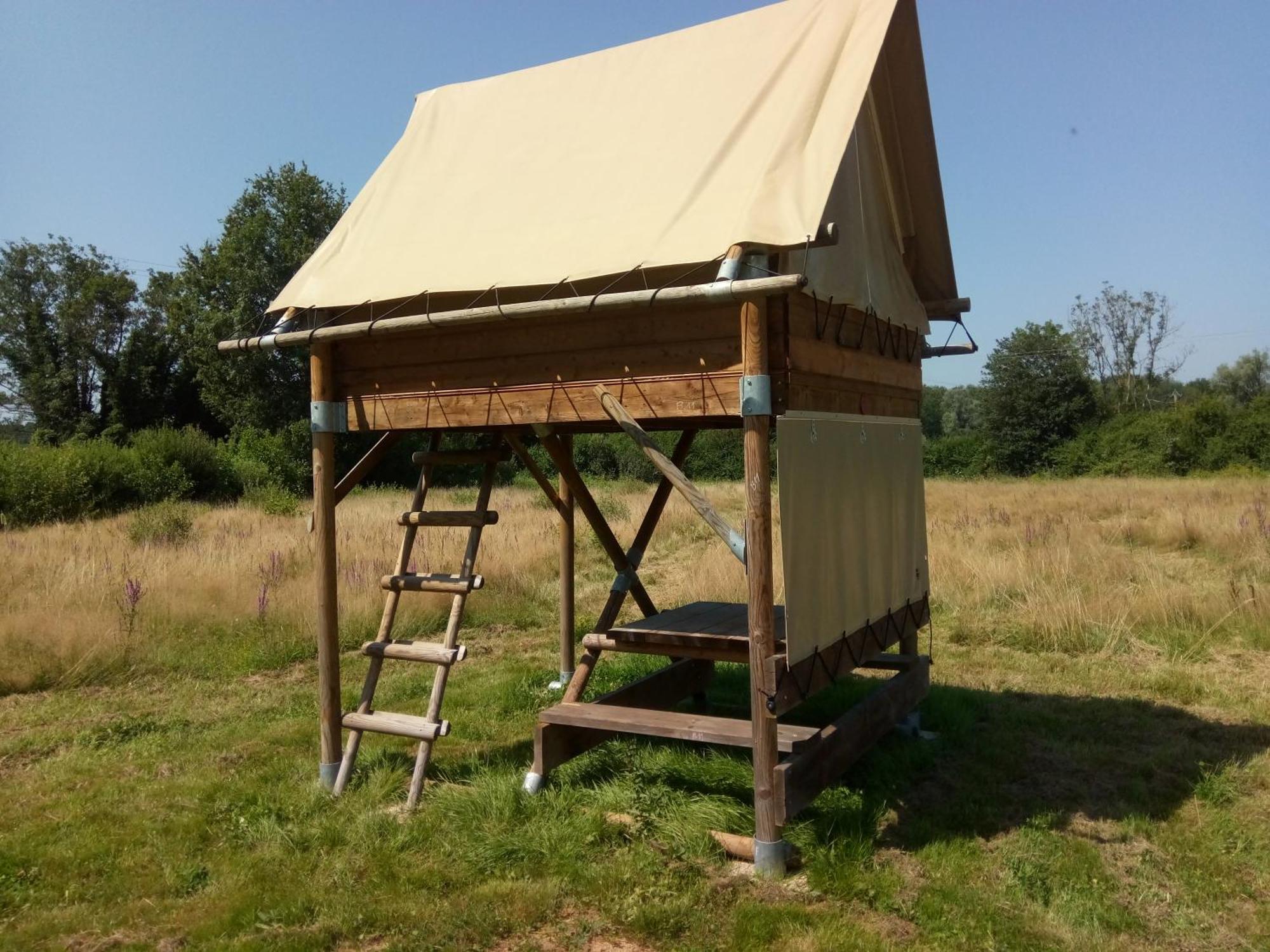Отель Bivouac Le Fay Экстерьер фото